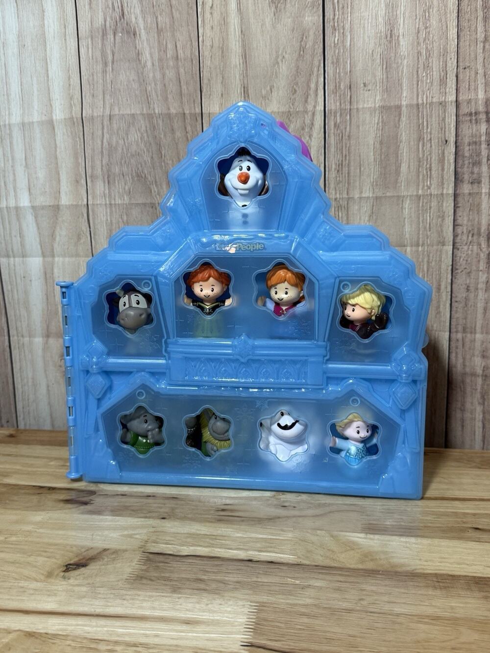 Fisher-Price Little People Disney Frozen Carry Along Castle Case 10 Figures